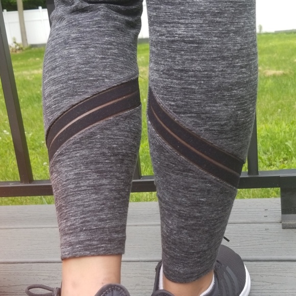 NEW Cavin Klein Mesh Leggings - Picture 4 of 5